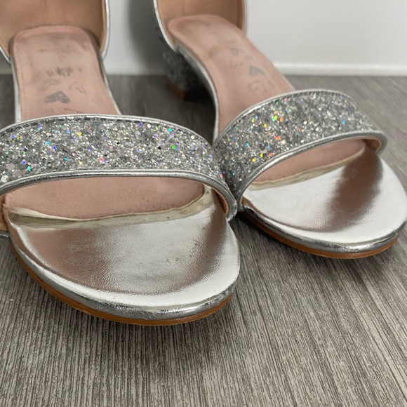 Olive & Edie Gabriele Mary Jane - Picture 8 of 12